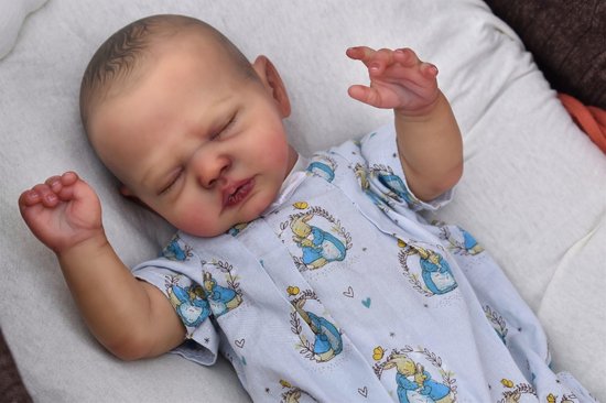 Zori Pre-owned Reborn Baby Doll by Samantha Potter | Migdalia