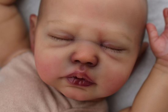 Zori Pre-owned Reborn Baby Doll by Samantha Potter | Migdalia