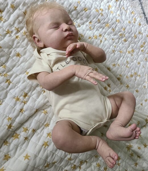 Laura by Cheri Jarvis Thumper Arts from Crabbie Cakes Collection on Reborns