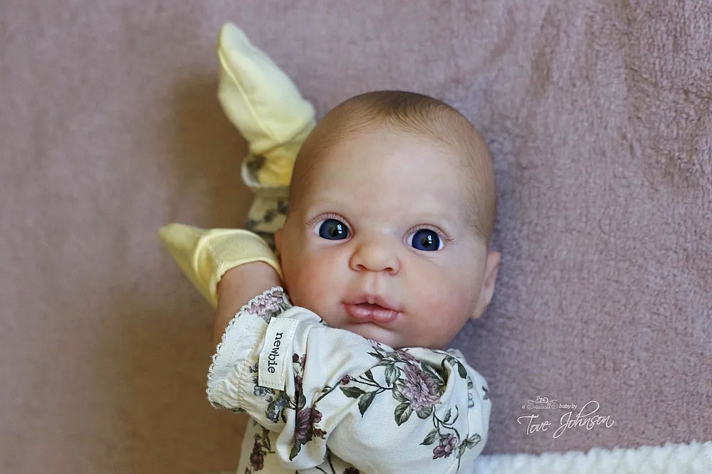 Kit Bébé Reborn Authentique Willow Flower - Bountiful Baby - 50 Cm - Fille