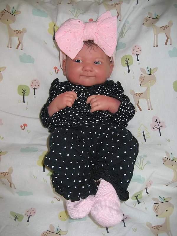 Chun Mei Pre-owned Reborn Baby Doll by Karen Potter (karen's