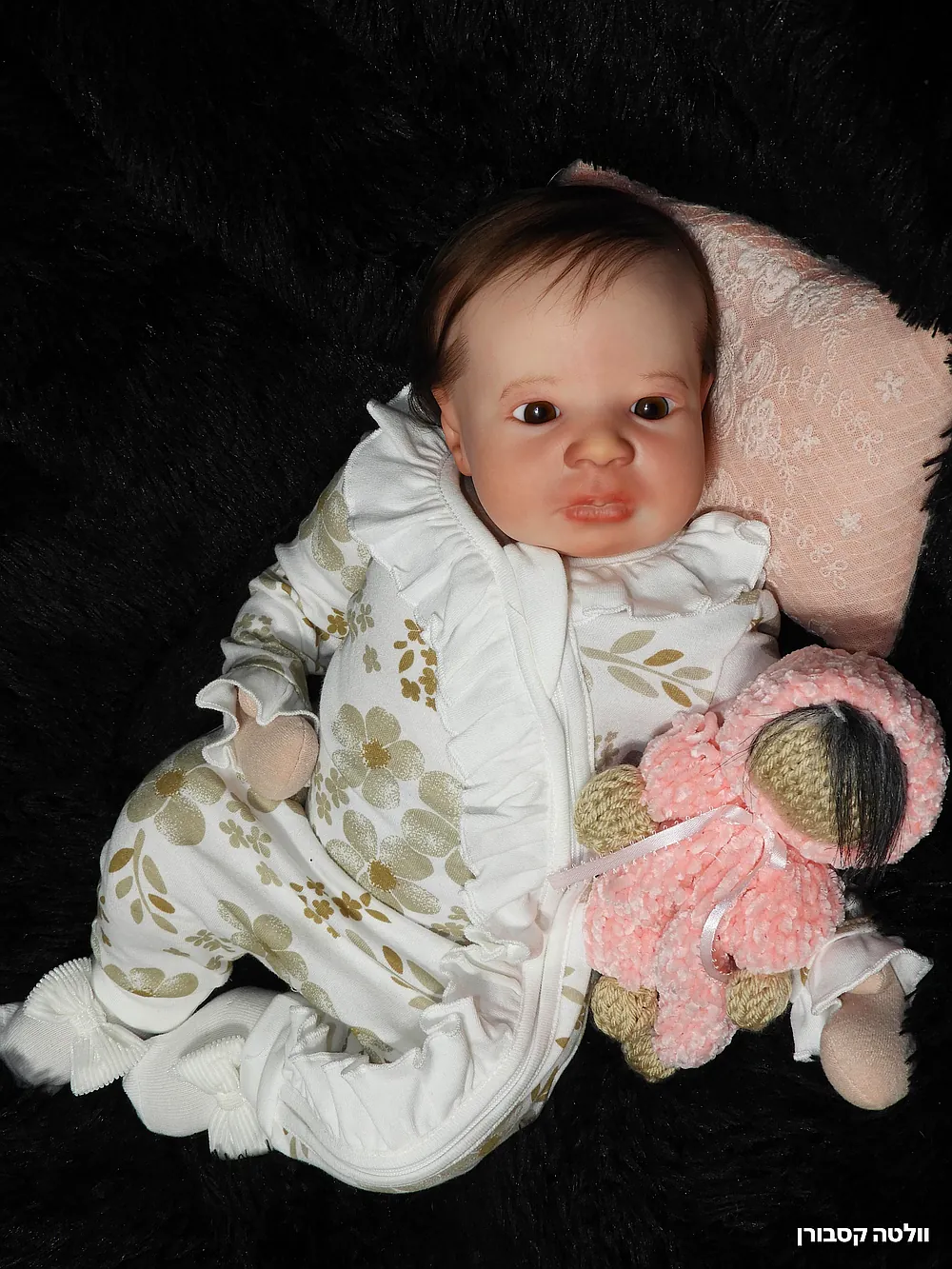 【リボーンドール】 Mary Awake Mary Awake - Cuddly Cuddle Reborn Baby Doll by Voleta Casborn | Mm