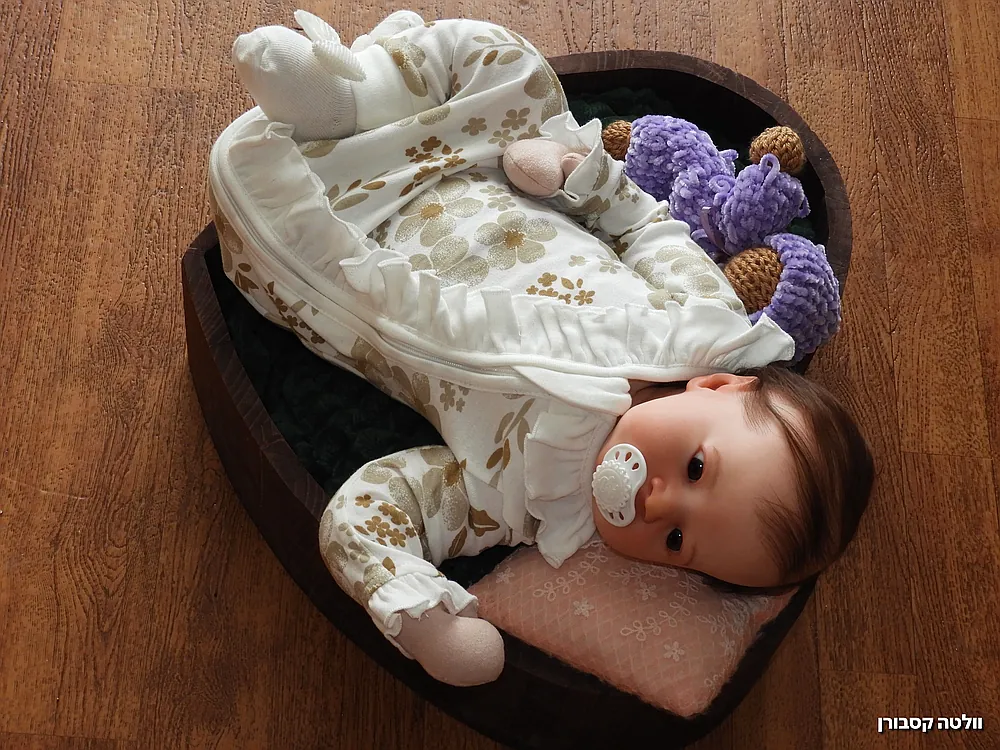 Mary Awake - Cuddly Cuddle Reborn Baby Doll by Voleta Casborn | Mm