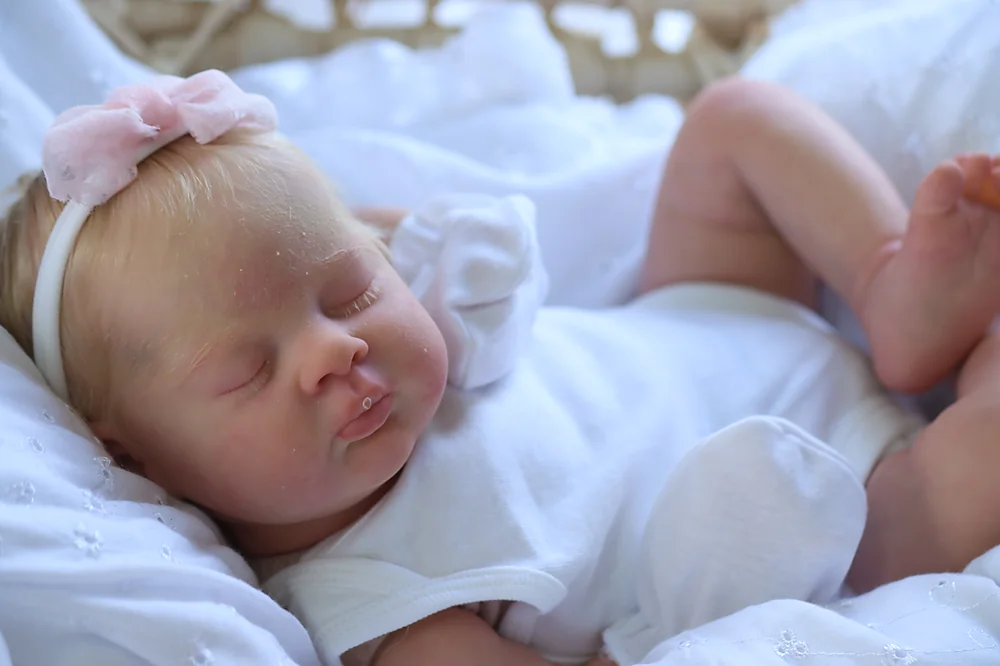 Esenia Reborn Baby Doll by Susan Hale | Realorreborn