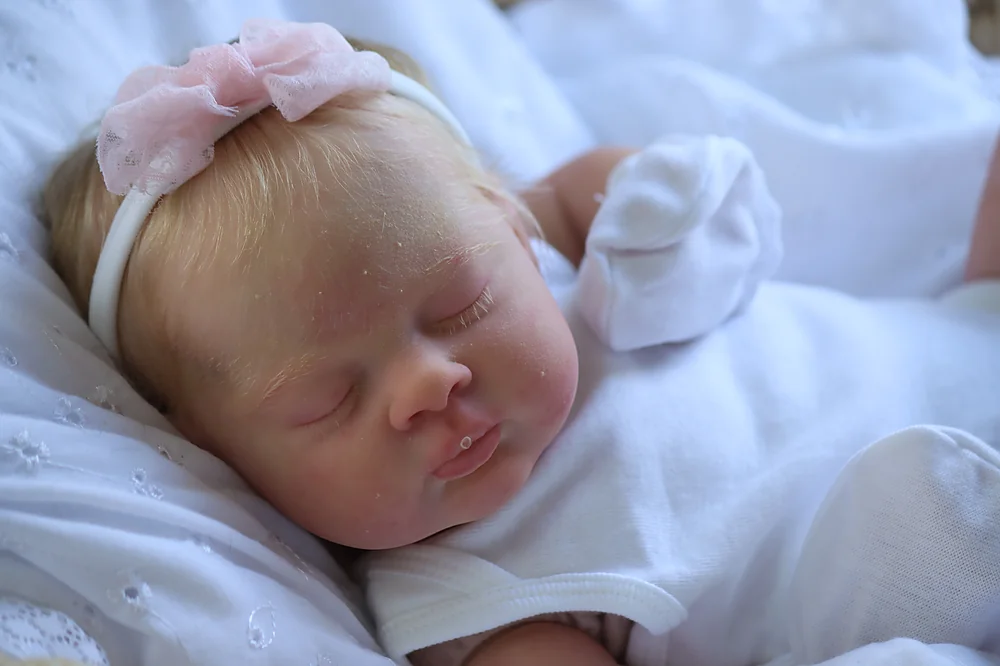 Esenia Reborn Baby Doll by Susan Hale | Realorreborn