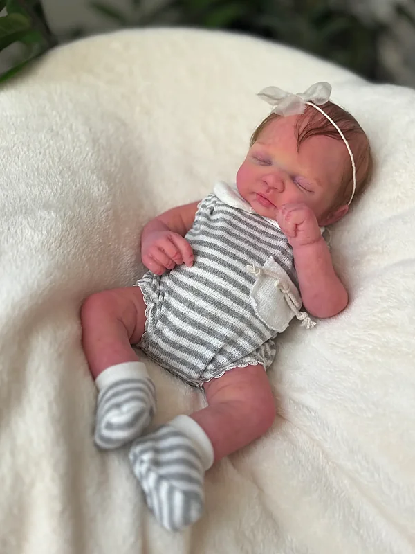 Reborn Dolls and Lifelike Baby Dolls