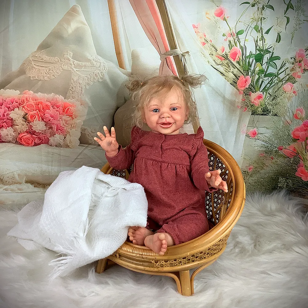 Lissy Reborn Baby Doll by Genevieve Danault | Passion Poupons Reborns