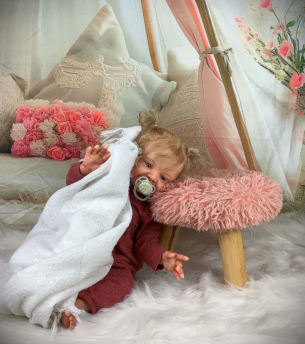 Lissy Reborn Baby Doll by Genevieve Danault | Passion Poupons Reborns