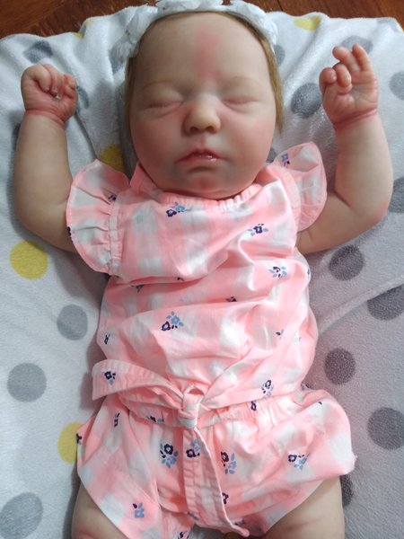 realborn zuri asleep